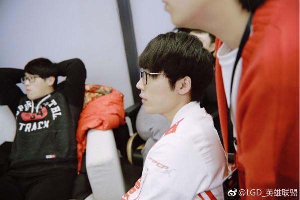 LPL1月26日比赛预告：TOP成都对阵OMG RW与LGD同争首胜